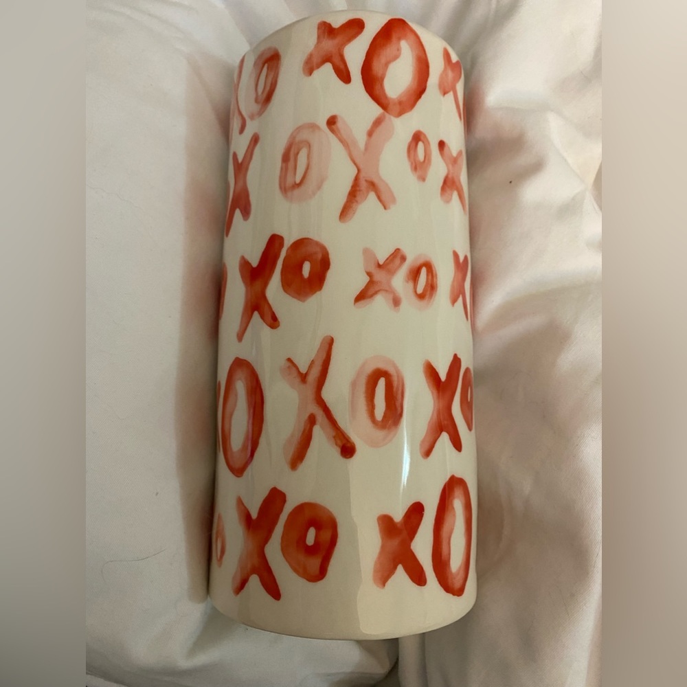 Xoxo vase